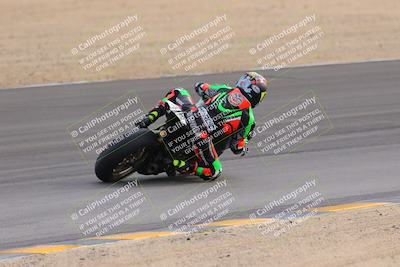 media/Dec-17-2022-SoCal Trackdays (Sat) [[224abd9271]]/Turn 10 Backside (120pm)/